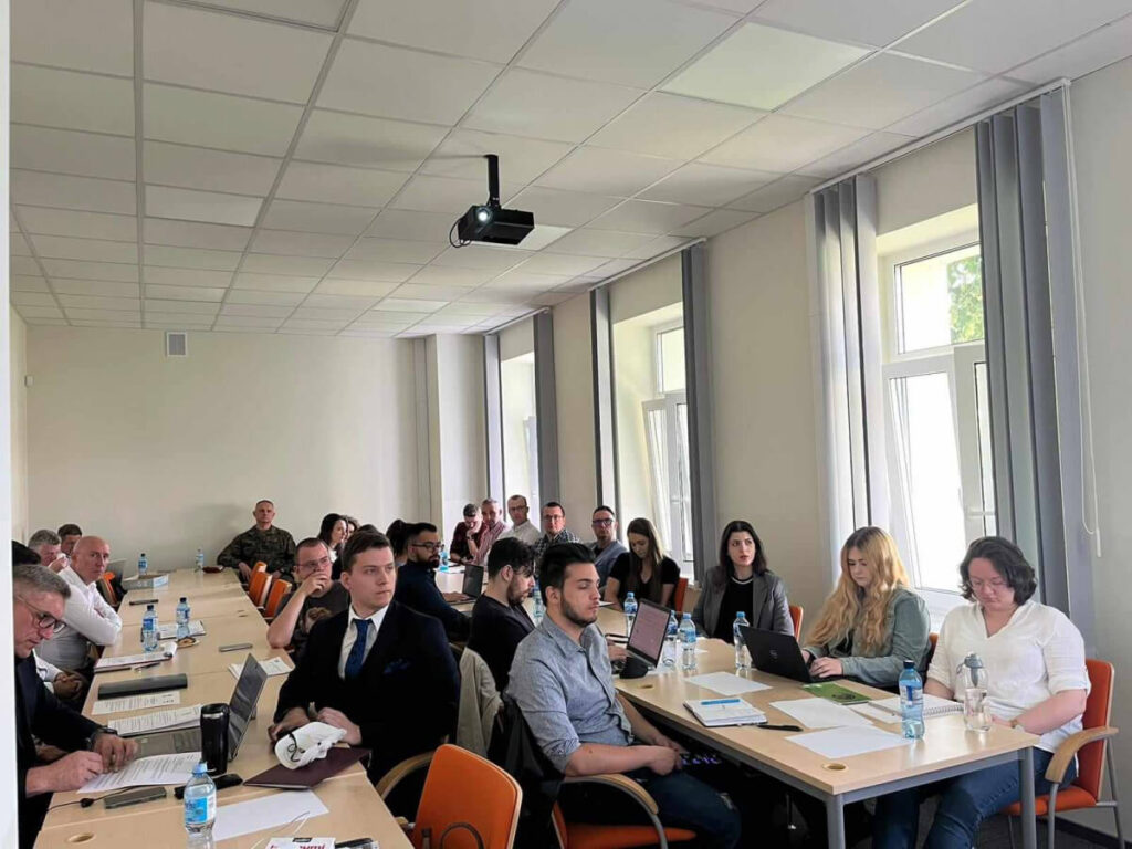 Studenci w trakcie prezentacji