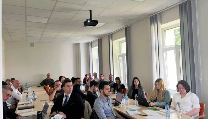 Studenci słuchają wystąpienia